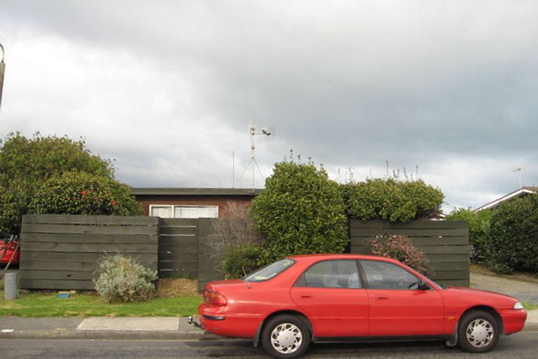 Photo of property in 15a Princeton Road, Raumati Beach, Paraparaumu, 5032