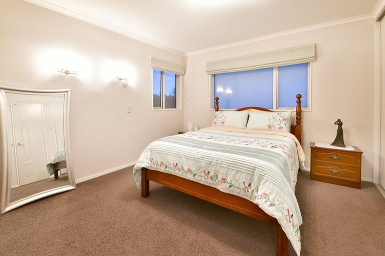Photo of property in 65 Chesterfield Way, Orewa, 0931