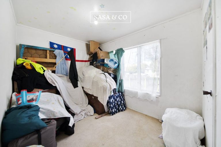 Photo of property in 4 Stoll Place, Clendon Park, Auckland, 2103