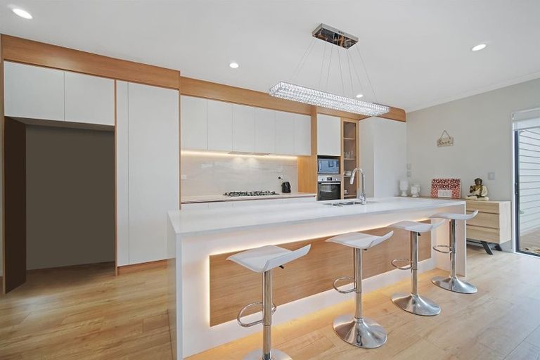 Photo of property in 47 Drumbuoy Drive, Flat Bush, Auckland, 2019