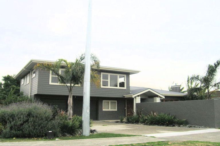 Photo of property in 125 Gloucester Street, Taradale, Napier, 4112