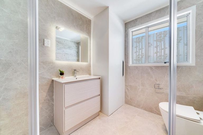Photo of property in 7 Gambare Place, Wattle Downs, Auckland, 2103