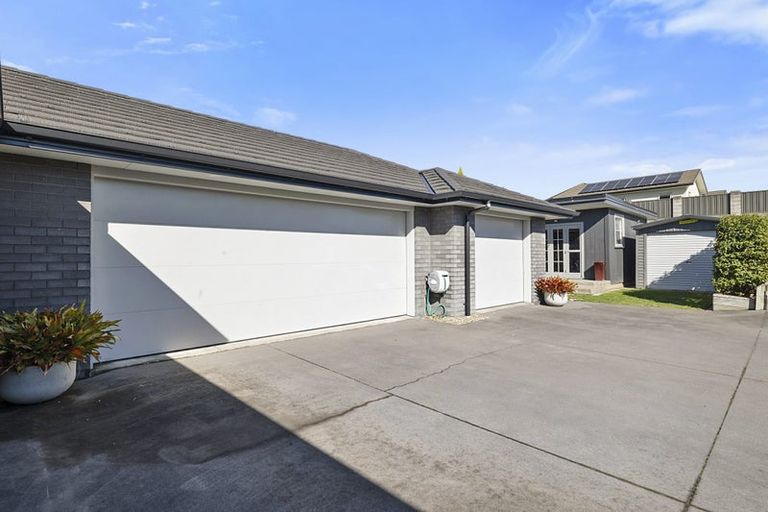 Photo of property in 58d Karamea Street, Whalers Gate, New Plymouth, 4310