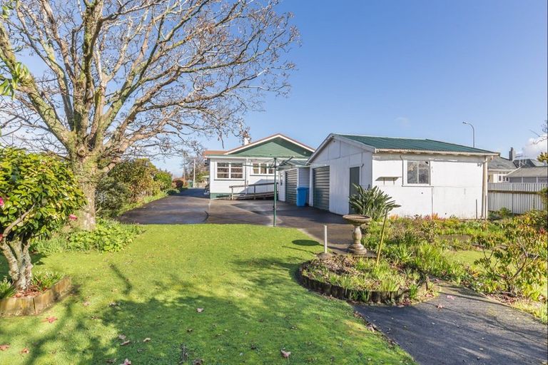 Photo of property in 28 Durham Street, Levin, 5510