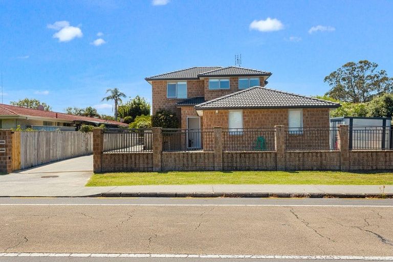 Photo of property in 83 Riverside Road, Orewa, 0931