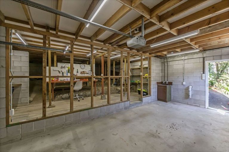 Photo of property in 2/36 Shanaway Rise, Hillcrest, Auckland, 0627