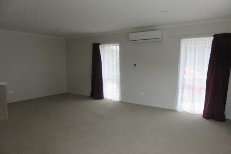 Photo of property in 24u2 Lorne Street, Melville, Hamilton, 3206