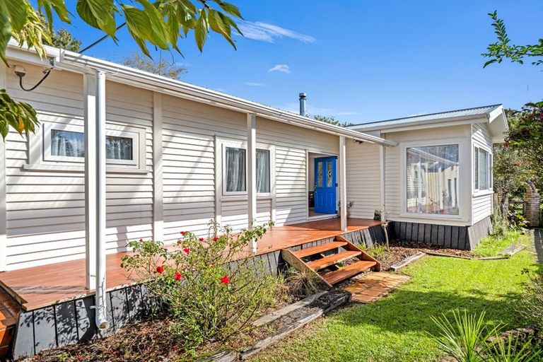 Photo of property in 3 Cane Road, Waimauku, 0812