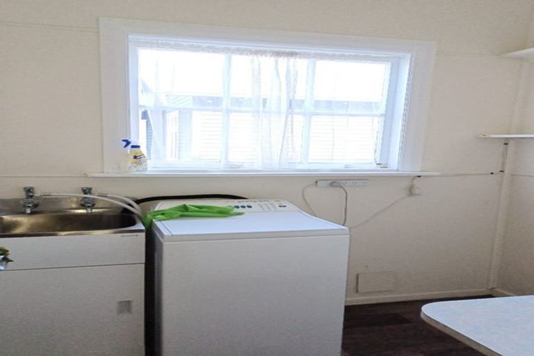 Photo of property in 94 Kauri Street, Miramar, Wellington, 6022