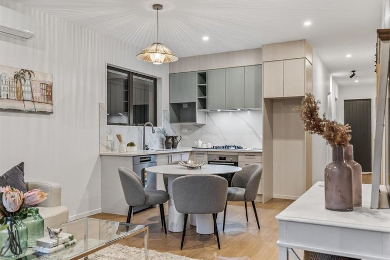 Photo of property in 21 Paretao Street, Massey, 0614