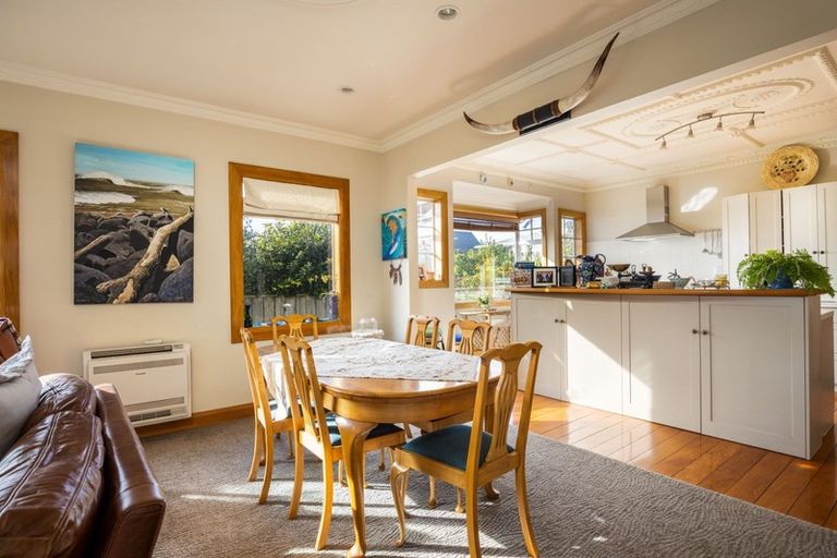 Photo of property in 42 Octavius Place, New Plymouth, 4312