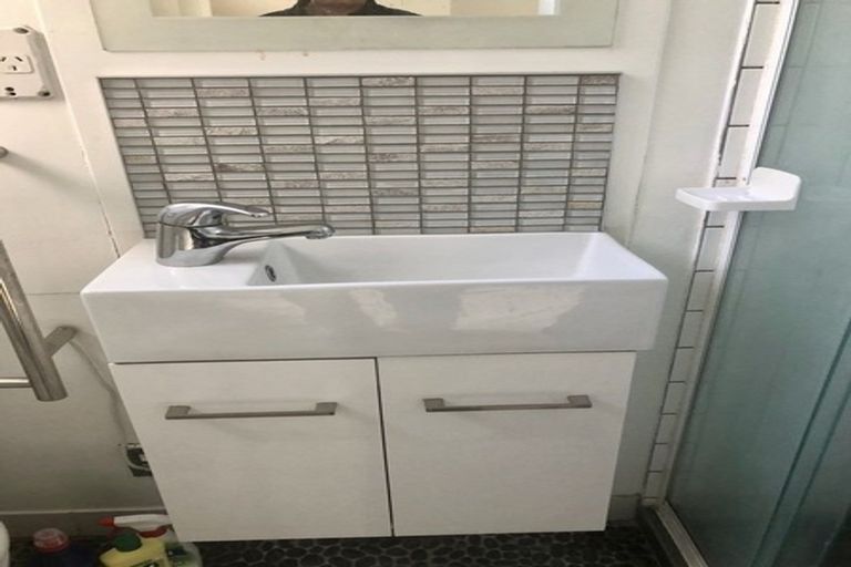 Photo of property in Mondrian Townhouses, 10/24 Hanson Street, Mount Cook, Wellington, 6021