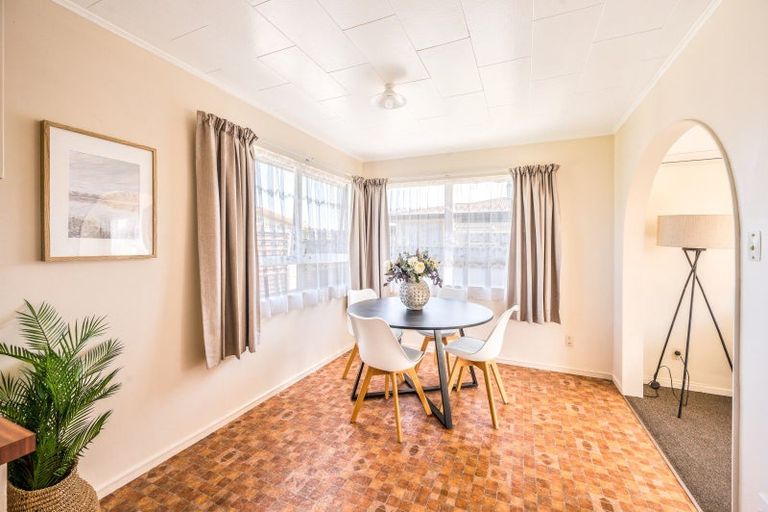 Photo of property in 251 Westminster Avenue, Tamatea, Napier, 4112