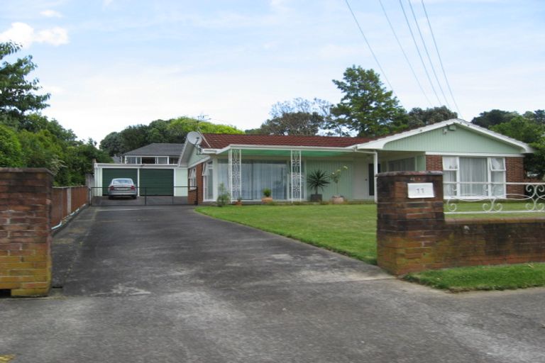Photo of property in 11 Mcintyre Road, Mangere Bridge, Auckland, 2022