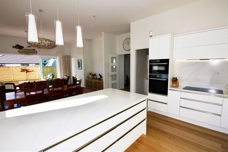 Photo of property in 77 Leeward Drive, Whitianga, 3510