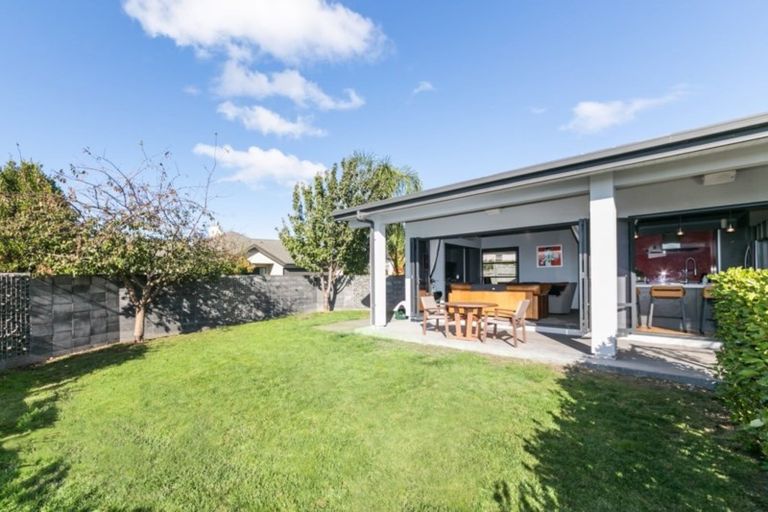 Photo of property in 8 Meissner Road, Havelock North, 4130