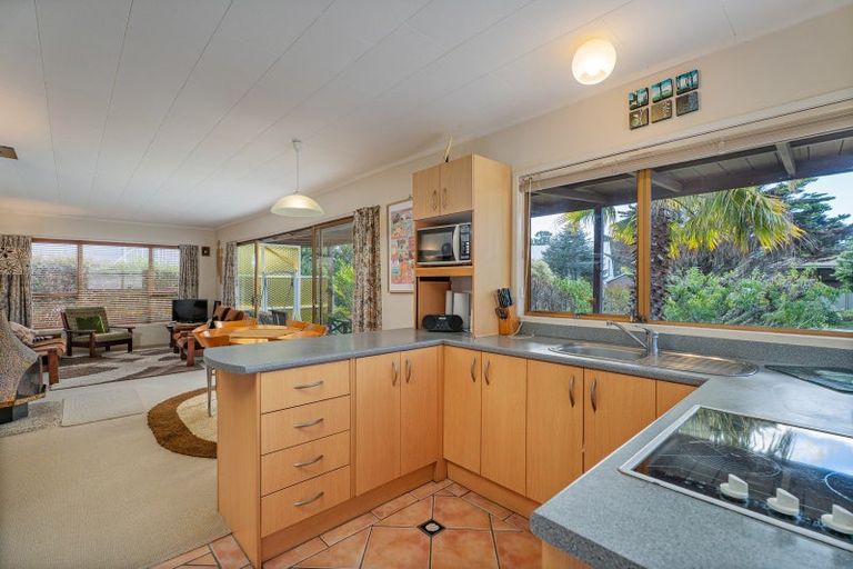 Photo of property in 4 Courtney Place, Pauanui, Hikuai, 3579
