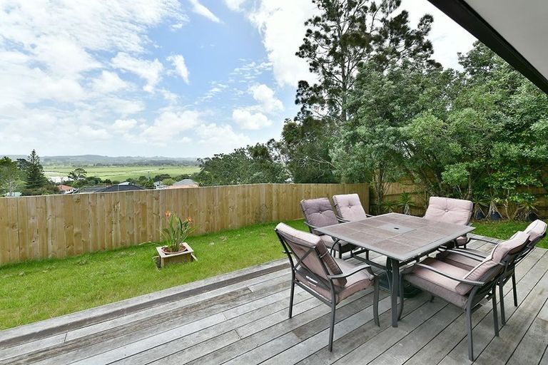 Photo of property in 35 St James Avenue, Helensville, 0800