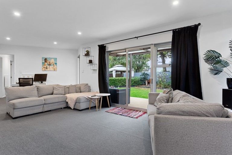 Photo of property in 6 Rowse Street, Rangiora, 7400