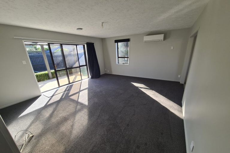 Photo of property in 128a Inwoods Close, Parklands, Christchurch, 8083