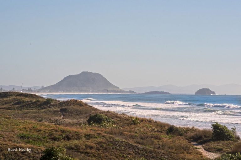 Photo of property in 77 Sandhurst Drive, Papamoa Beach, Papamoa, 3118