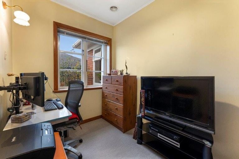 Photo of property in 31 Nile Street, Waterloo, Lower Hutt, 5011