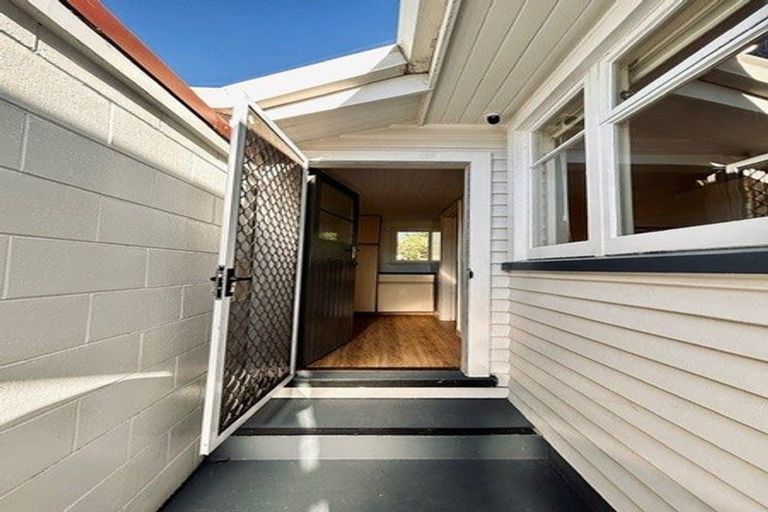 Photo of property in 1/98 Memorial Avenue, Ilam, Christchurch, 8053