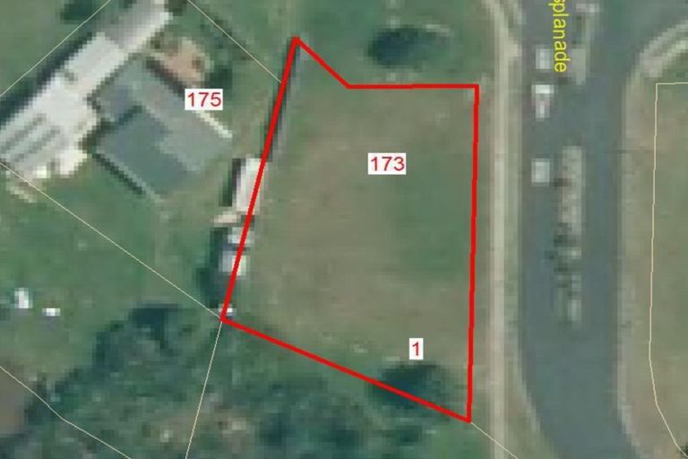 Photo of property in 1 Hei Esplanade, Whitianga, 3510