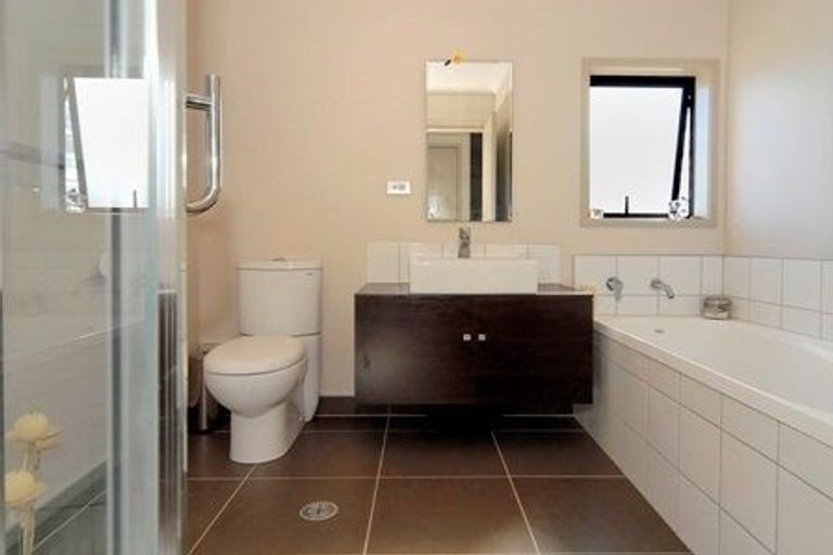 Photo of property in St Claire Village, 65/172 Mcleod Road, Te Atatu South, Auckland, 0610