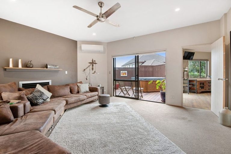 Photo of property in 115 Alec Craig Way, Gulf Harbour, Whangaparaoa, 0930