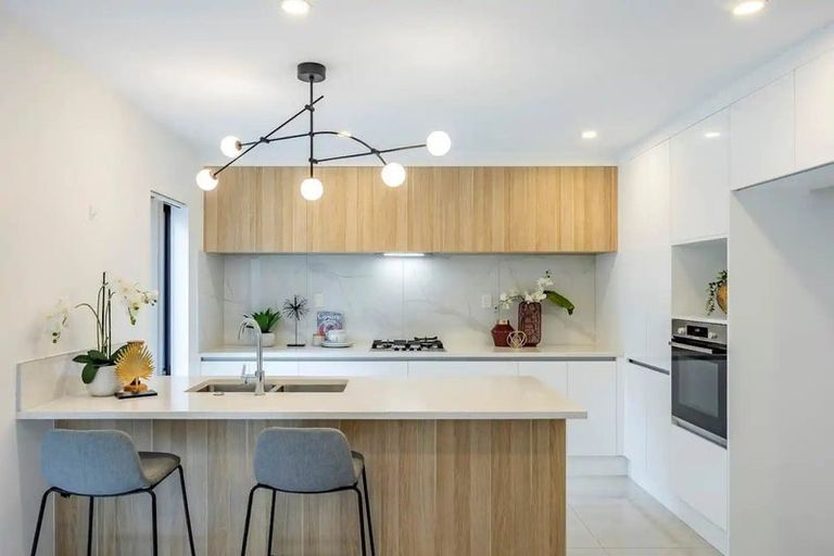 Photo of property in 37d Matipo Road, Mairangi Bay, Auckland, 0630