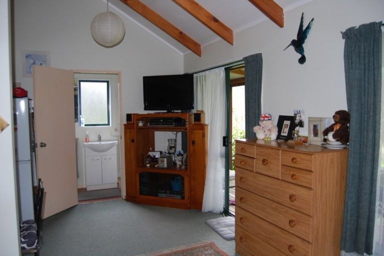 Photo of property in 145 Ararimu Valley Road, Helensville, Waimauku, 0882