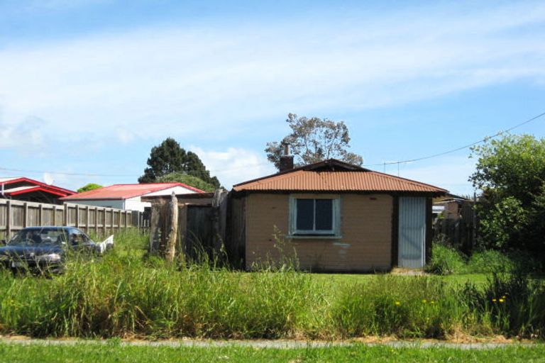 Photo of property in 4 Coates Street, Westport, 7825