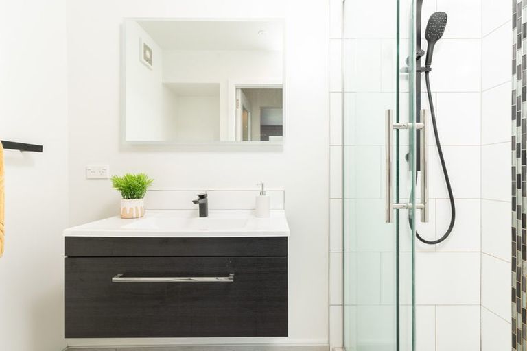 Photo of property in 14 Rice Crescent, Newlands, Wellington, 6037