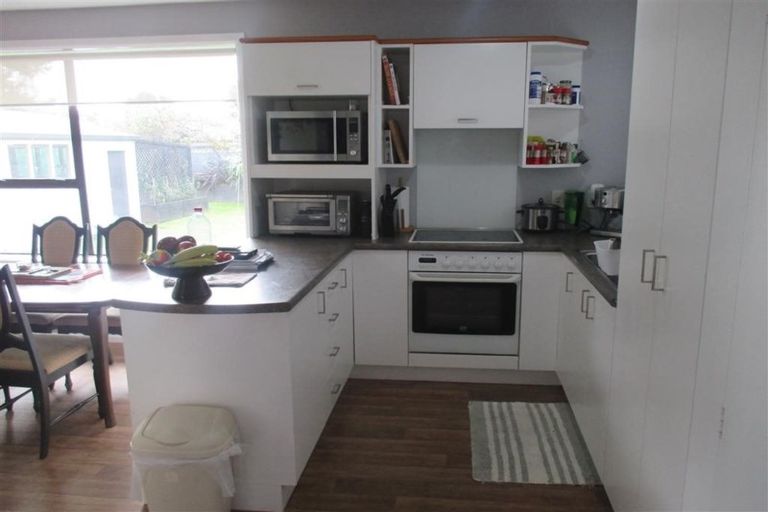 Photo of property in 22 Boston Avenue, Hornby, Christchurch, 8042