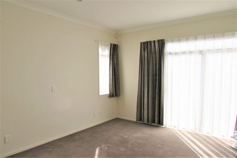 Photo of property in 69a Amesbury Drive, Churton Park, Wellington, 6037
