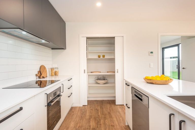 Photo of property in 18 Plover Avenue, Amberley, 7410