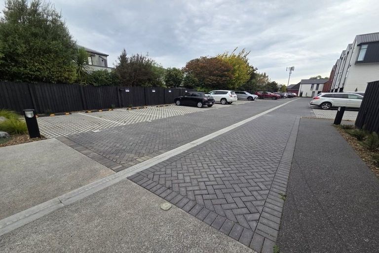 Photo of property in 2/15 Donald Place, St Albans, Christchurch, 8014