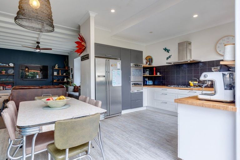 Photo of property in 24 Tararua Street, Pahiatua, 4910