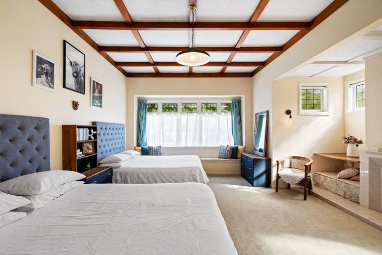 Photo of property in 13 Roslyn Road, Bluff Hill, Napier, 4110