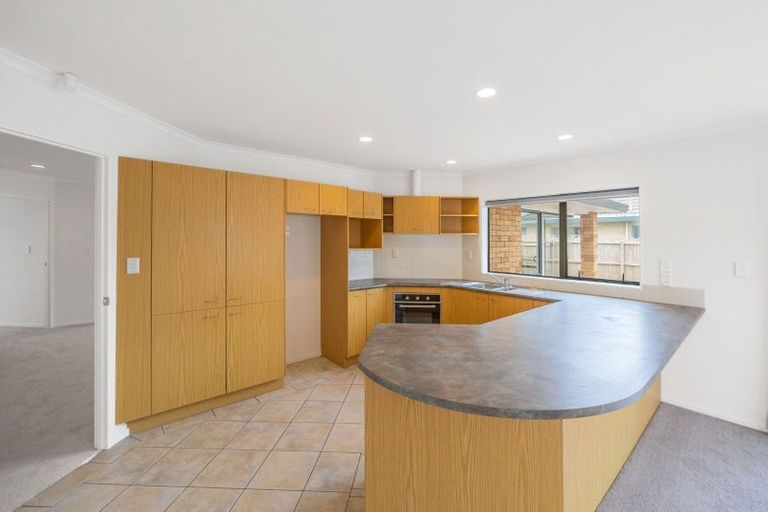 Photo of property in 119 Burswood Drive, Burswood, Auckland, 2013