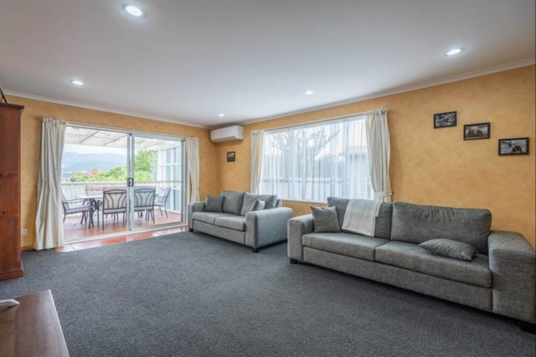 Photo of property in 14 Hollis Road, Paraparaumu Beach, Paraparaumu, 5032