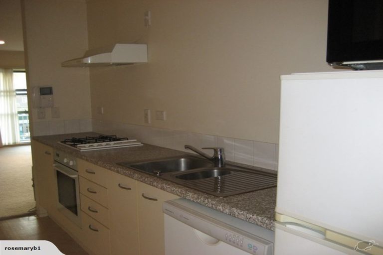 Photo of property in 8/8 Girton Terrace, Mount Cook, Wellington, 6021