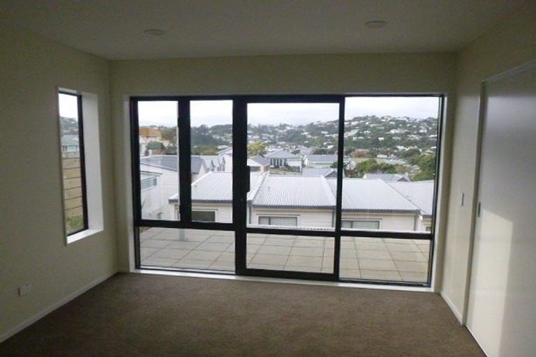 Photo of property in 10/104u Maupuia Road, Maupuia, Wellington, 6022