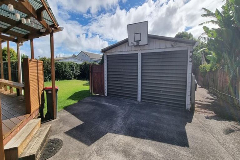 Photo of property in 2/12 Avis Avenue, Papatoetoe, Auckland, 2025
