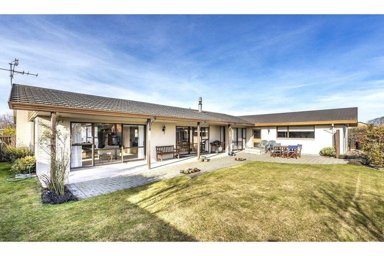 Photo of property in 1 Kinley Street, Rangiora, 7400