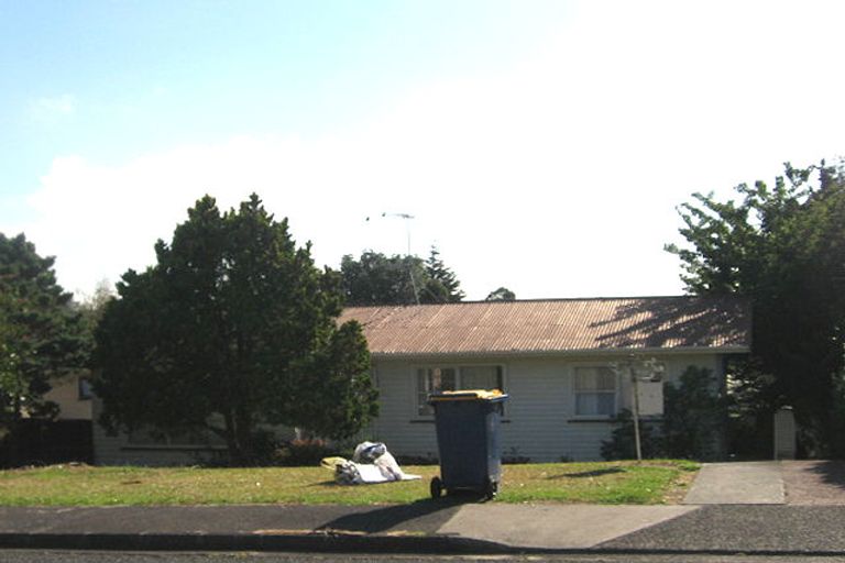 Photo of property in 24 Rosalind Road, Glenfield, Auckland, 0629