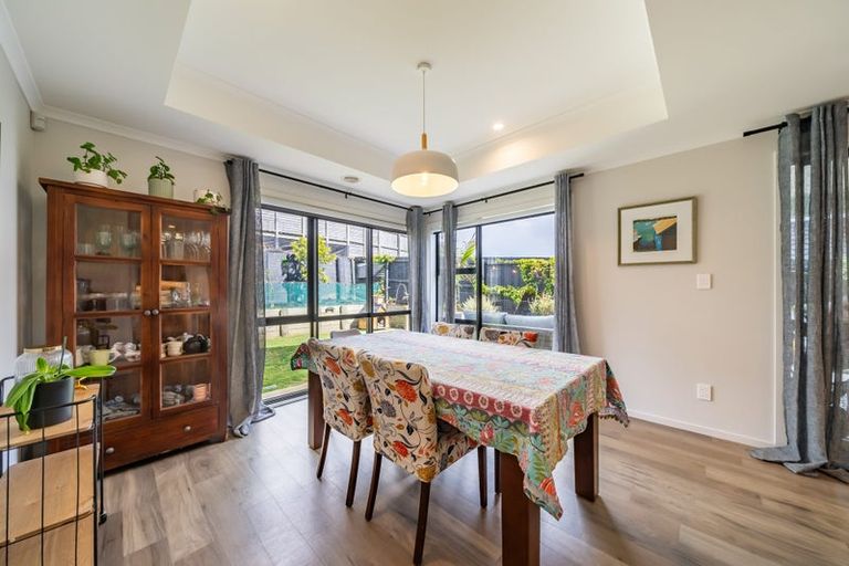 Photo of property in 6 Schooner Drive, Whitby, Porirua, 5024