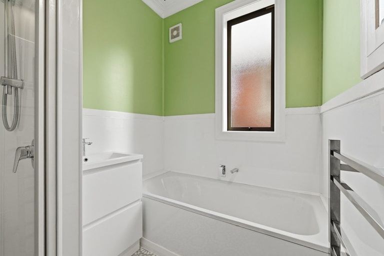 Photo of property in 363 South Road, Caversham, Dunedin, 9012