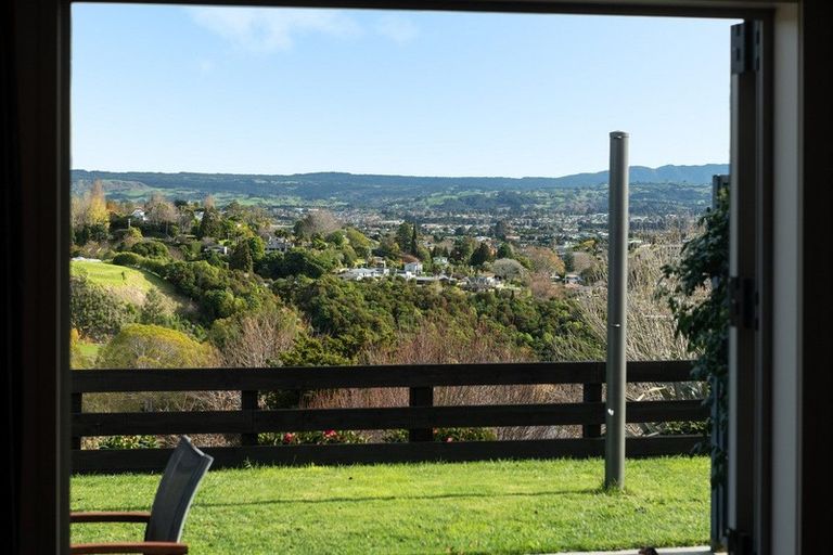 Photo of property in 112r Waikite Road, Welcome Bay, Tauranga, 3175